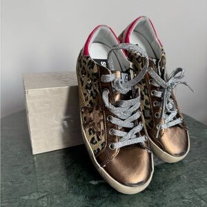 GOLDEN GOOSE Sneakers